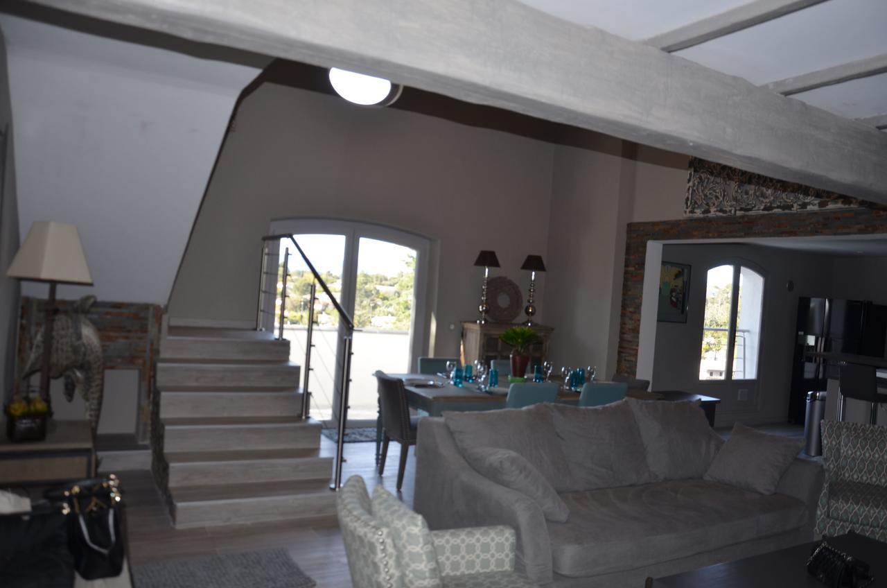 Belle Maison Avec Piscine Dans Les Hauteurs A Saint Raphael מראה חיצוני תמונה